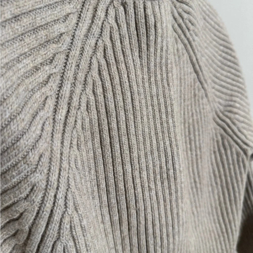 H&M Gray Ribbed Button-Up Cardigan - Picture 5 of 5